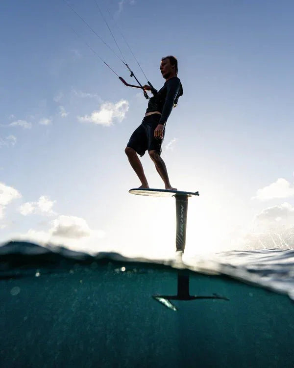 Hydrofoil / Kitefoil: Kunsten å Sveve over Vannet - Surf1