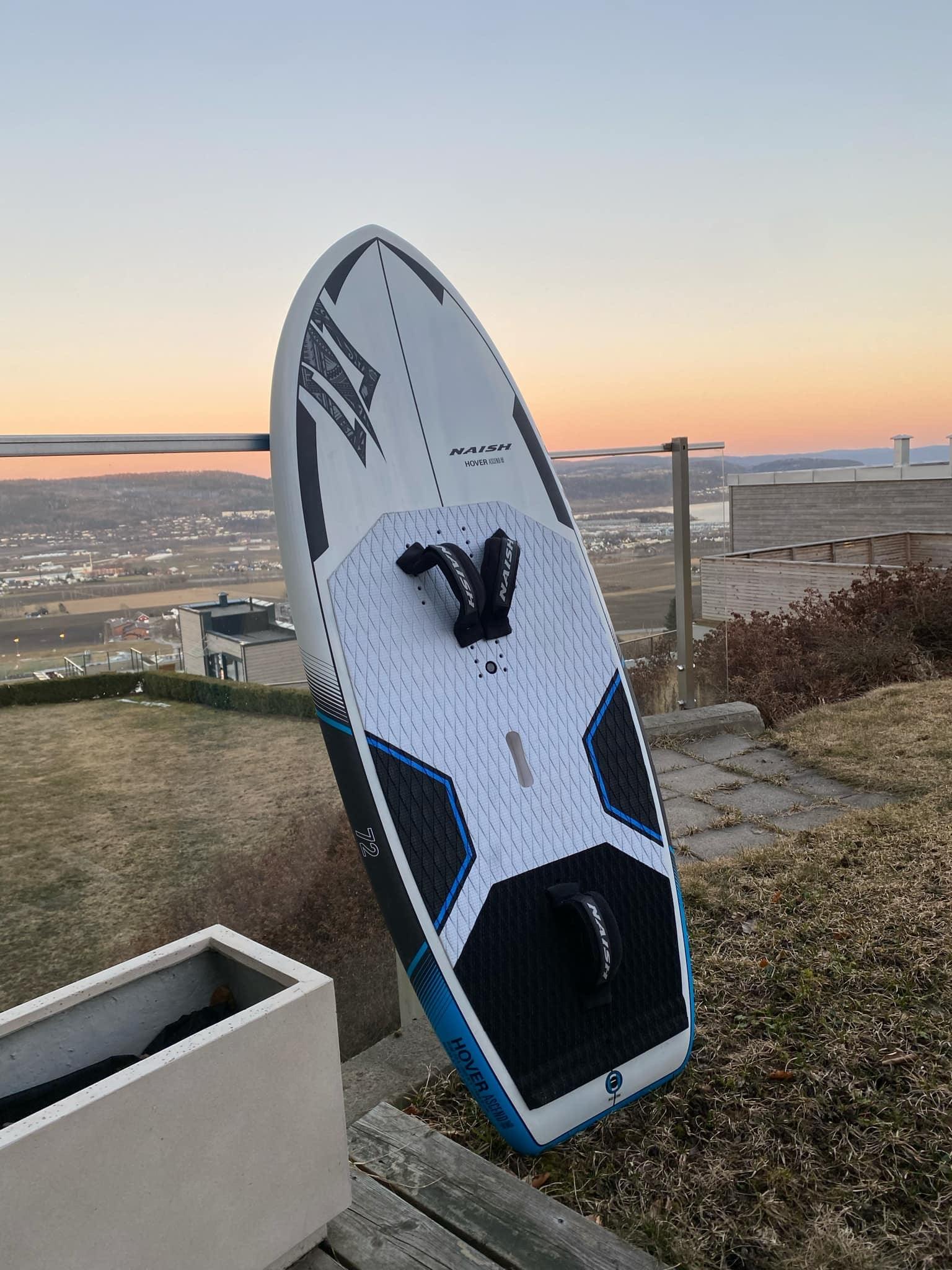 Naish HOVER WING FOIL ASCEND CARBON ULTRA 72 - demo - Surf1