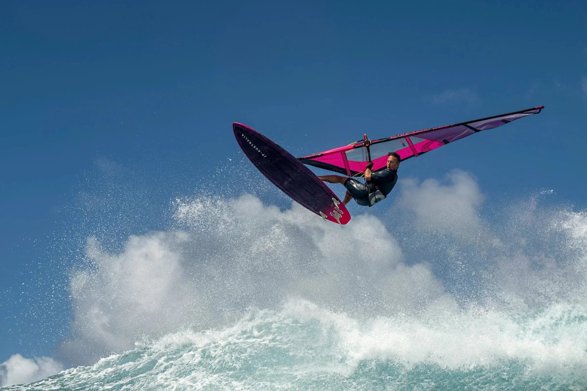 HOFTETRAPESER WINDSURFING - Surf1