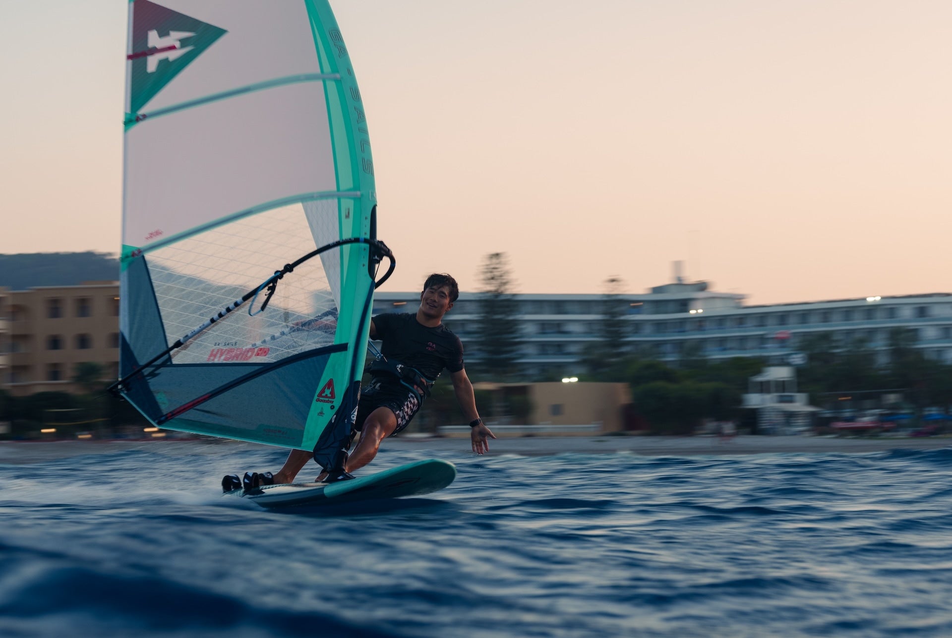 Tabou Rocket 2026: MArkedets råeste freeride windsurf brett ?